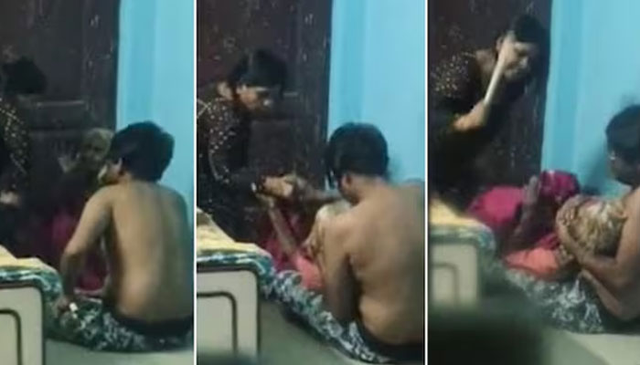 بھارتی میڈیا پر شیئر کی گئی ویڈیو میں جوڑے کو ایک بزرگ خاتون کو ڈنڈے اور ہاتھوں سے بے دردی سے مارتے پیٹتے دیکھا جاسکتا ہے/ اسکرین گریب