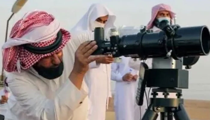 سعودی عرب میں عید الفطر بدھ کو ہونےکاامکان ہے: ماہرین فلکیات/فوٹوفائل
