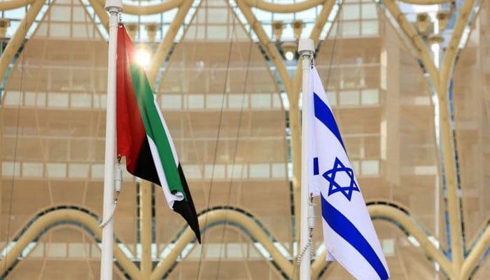 ایران جانتا ہے کہ اسرائیل کو یو اے ای میں تجارتی مقاصد کیلئے نہیں لایا گیا ہے: کمانڈر علی رضا ایرانی بحریہ