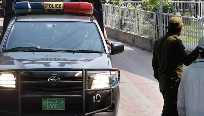 وزیراعلیٰ کی سکیورٹی کیلئےگاڑیاں کرتارپور جارہی تھیں جب مبینہ طور پر ایلیٹ فورس کی گاڑی اوور ٹیک کرتے ہوئے موٹر سائیکل سے ٹکرائی: پولیس/ فائل فوٹو
