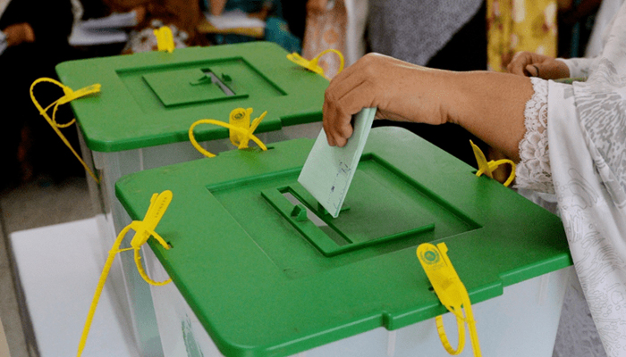 پنجاب کے 14 حلقوں میں ضمنی انتخابات کیلئے 174 امیدوار حصہ لے رہے ہیں/ فائل فوٹو