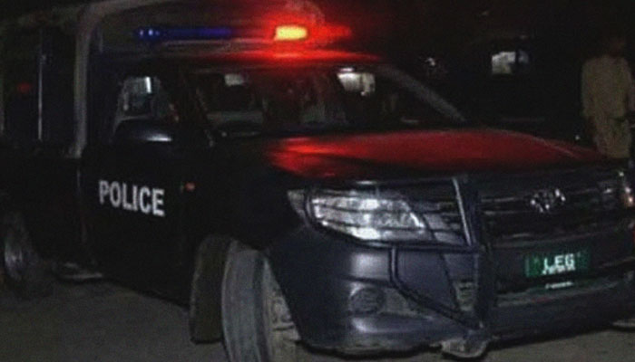 کراچی: زیر حراست ملزم کی ہلاکت کیس میں مفرور ایس پی کی گرفتاری کیلئے پولیس کے چھاپے