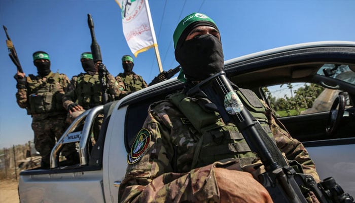 حماس کا کہنا ہے کہ اپنے لوگوں کے دفاع کے لیے پوری طرح تیار ہیں— فوٹو: فائل
