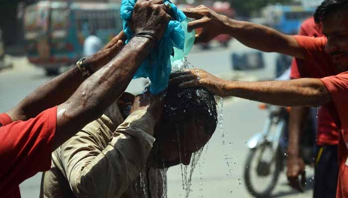 لو کے تھپیڑے، آگ اگلتی زمین، قہر برساتا سورج، پاکستان میں آج کہاں کتنی گرمی ہوگی؟