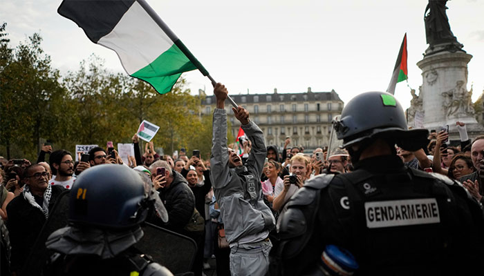 پیرس، نیویارک، بارسلونا اور مانچسٹر سمیت دنیا کے مختلف شہروں میں اسرائیل مخالف مظاہرے
