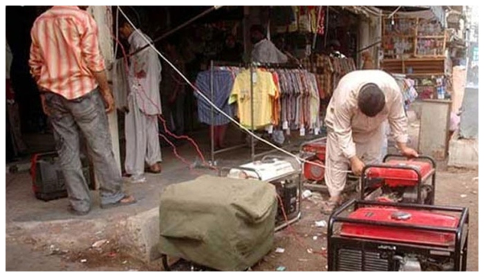 ضروری نہیں کسی کوگولیوں اورخنجرسےمارا جائے، لوڈ شیڈنگ سے تنگ کراچی کے شہریوں کی دہائی