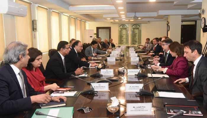 پاکستان نے آئی ایم ایف کے ساتھ 3 سالہ قرض پروگرام کیلئے مذاکرات شروع کردیے
