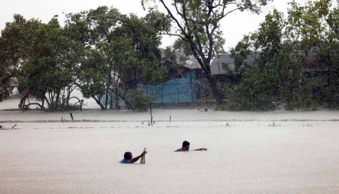 بھارت کی  مختلف ریاستوں میں طوفانی بارشیں، 37 افراد ہلاک اور سیکڑوں مکانات تباہ