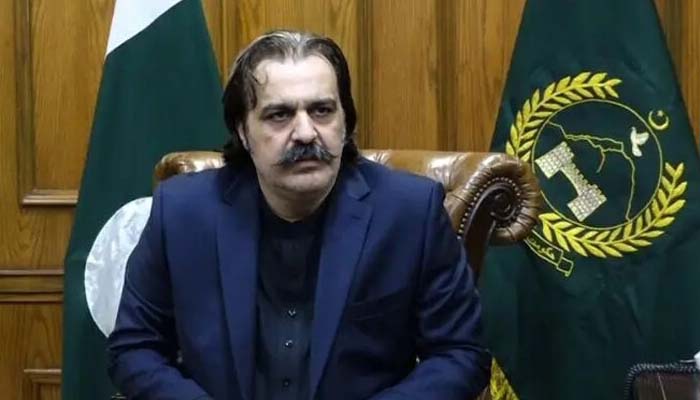 وزیراعلیٰ کے پی نے ایک بار پھر وفاقی حکومت کو آڑے ہاتھوں لے لیا