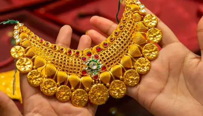 سونے کی قیمت میں معمولی کمی کے بعد بڑا اضافہ