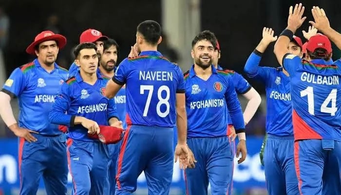 افغانوں نے کرکٹ کی ’الف ب‘ پاکستان میں سیکھی، تعریفیں بھارت کی