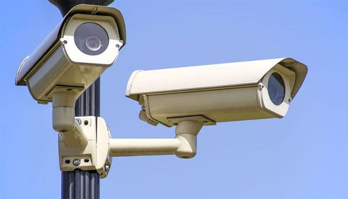 سیف سٹی کیمرے سے چور کی غلط شناخت مہنگی پڑگئی، انتظامیہ شہری کو لاکھوں ڈالر ادا کریگی