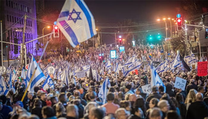 اسرائیل میں نیتن یاہو حکومت کے خلاف ہزاروں افراد کا مظاہرہ
