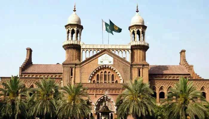 لاہور ہائیکورٹ کا پولیس کو شہباز گل کے بھائی کی بازیابی یقینی بنانے کا حکم