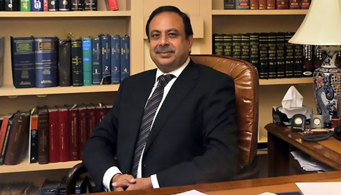عدالتی فیصلے سے قانونی ابہام دور ہونے کے بجائے اور بڑھ گیا: ماہر قانون اشتر اوصاف