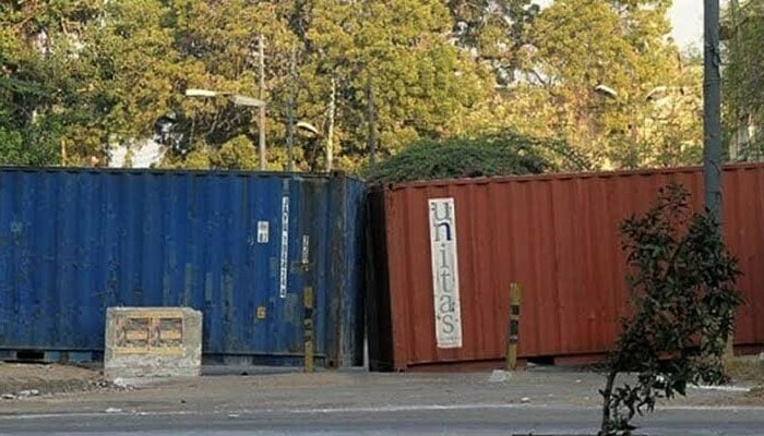 کراچی میں 8، 9 اور 10 محرم کے  جلوسوں کے پیش نظر متبادل ٹریفک پلان جاری