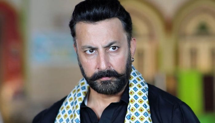 ’مجھے لنگڑا گھوڑا کہا گیا‘، بابر علی نے زندگی کا غمگین لمحہ بتادیا