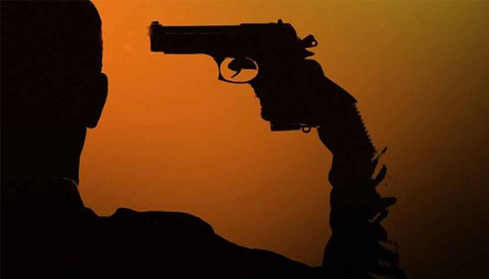 مظفرگڑھ: لوٹ مار کرکے فرار ہونے والے ڈاکو نے مشتعل شہریوں سے خوفزدہ ہوکر خودکشی کرلی