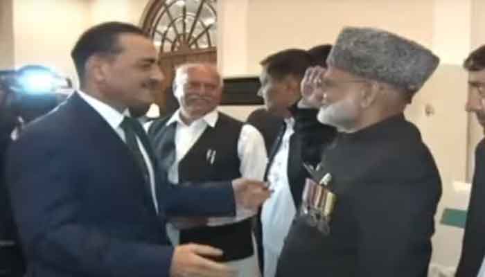 آرمی چیف کا ویٹرنز کے اعزاز میں استقبالیہ، دشمن کے پروپیگنڈے کے گھناؤنے خطرے سے خبردار کیا
