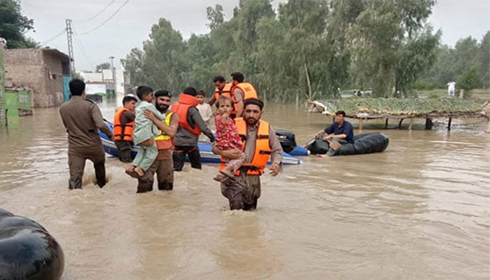 پنجاب، سندھ اور گلگت بلتستان میں سیلابی صورتحال، کچے مکانات اور فصلوں کو نقصان