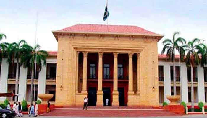 اسپیکر کیلئے لگژری گاڑیوں کی خریداری پر پنجاب اسمبلی کےافسران نے چپ سادھ لی