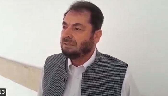 ’خاتون کا لباس ٹھیک نہیں‘، پی ٹی آئی رکن اسمبلی کا قائمہ کمیٹی پاور کے اجلاس میں اعتراض