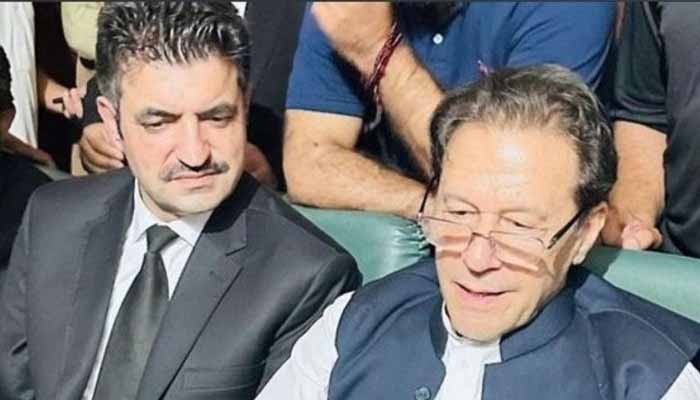 ’عمران خان نے گلے لگایا، آج ہم شیرو شکر ہوگئے‘، شیر افضل کے پارٹی سے اختلافات ختم