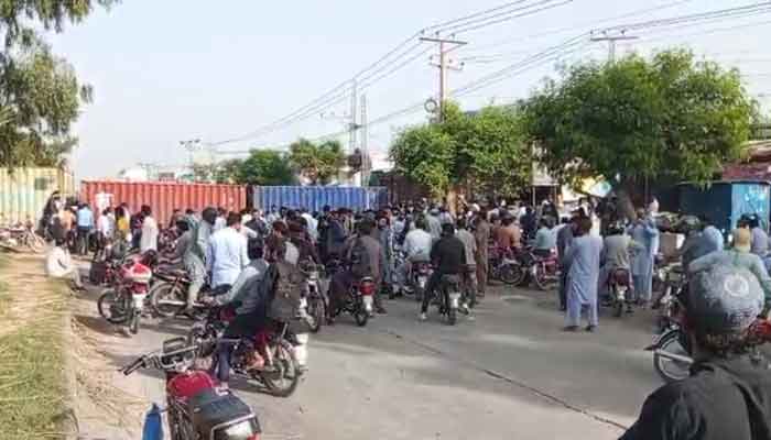 پی ٹی آئی کا جلسے کا اعلان، اسلام آباد اور راولپنڈی کے داخلی راستے بلاک، اسکولوں میں تعطیل