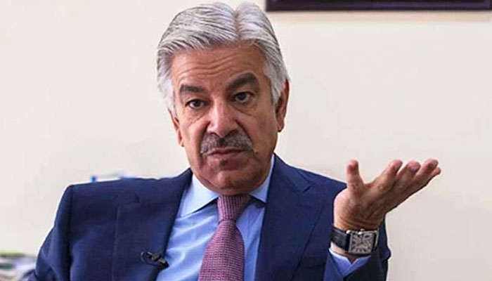 لاپتہ افرادکےنام پر دھرنا دینے والے بلوچستان میں بہائےخون ناحق پر بھی بولیں، خواجہ آصف