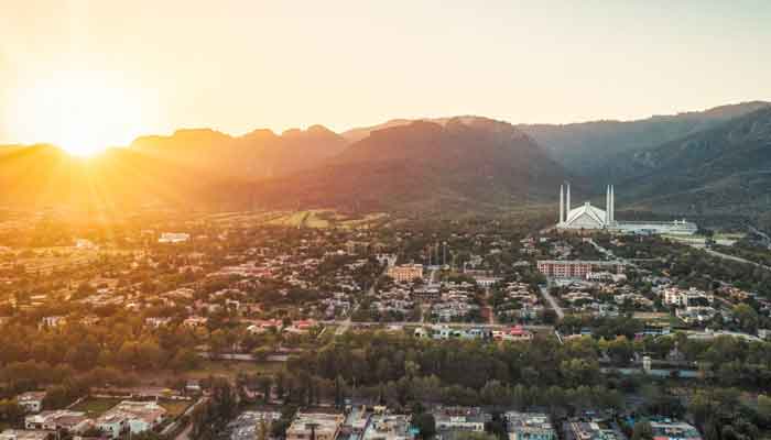 اسلام آباد میں بلا اجازت جلسہ کرنے پر 3 سال قید کا بل سینیٹ کمیٹی سے منظور