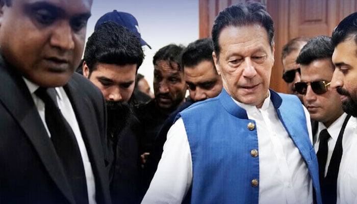 عمران خان کو عدالت میں پیش کرنے کے بجائے وکلا کی جیل میں ملاقات کرانےکا فیصلہ