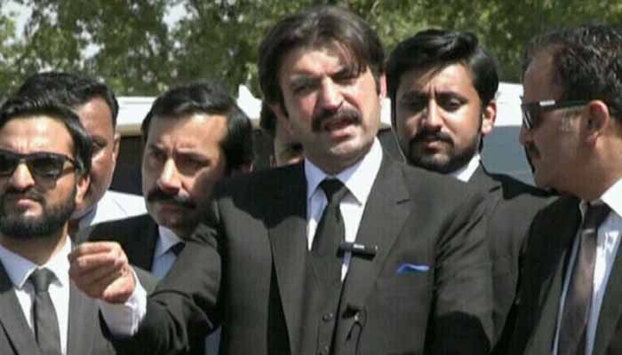 پارٹی میں دھڑے بندی کا مطلب کچھ لوگ چاہتے ہیں عمران خان رہا نہ ہوں: شیر افضل