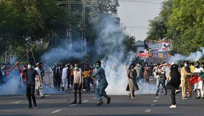 پی ٹی آئی احتجاج کے دوران گرفتار افراد کو پیسے دیکر مظاہرے کیلئے لائے جانیکا انکشاف