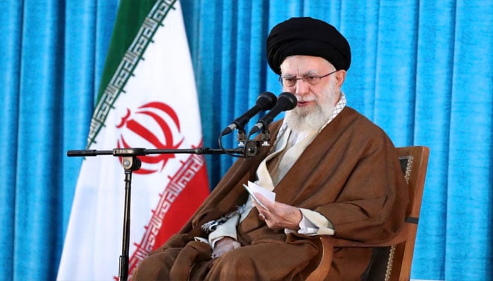 حزب اللہ کے خاتمے کا سوچنے والا اسرائیل خود مٹ جائے گا: آیت اللہ خامنہ ای