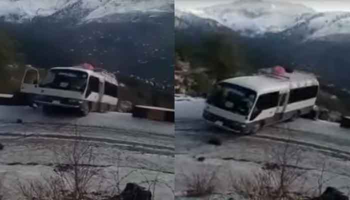 حویلی آزاد کشمیر میں کوسٹر کھائی میں جاگری، 5 افراد جاں بحق