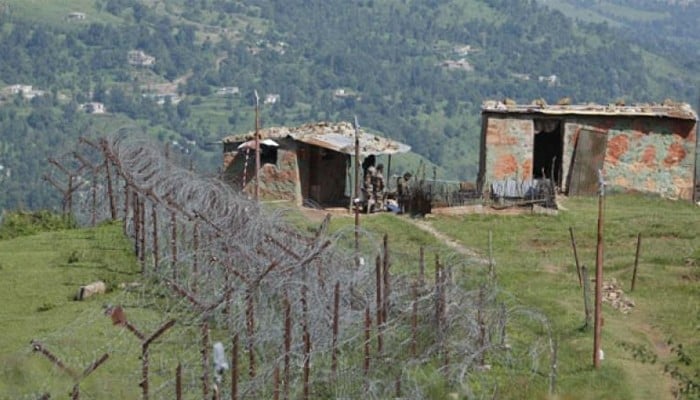 ایل او سی پر کشیدگی، پاک بھارت ڈی جی ایم اوز کی ہاٹ لائن پر بات چیت