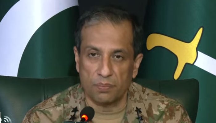 کوئی بھارتی پائلٹ ہماری تحویل میں نہیں، ڈی جی آئی ایس پی آر