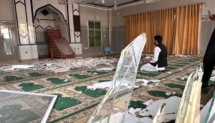 وزیراعظم کا معرکہ حق کے دوران شہید ہونے والوں کیلئے پیکج کا اعلان، ورثا کو ایک کروڑ ملیں گے