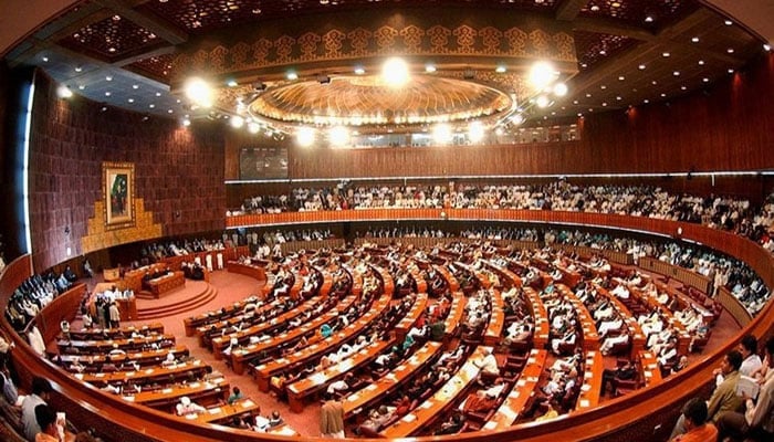 قومی اسمبلی میں افواج پاکستان کیساتھ اظہار یکجہتی کی قرارداد متفقہ طور پر منظور