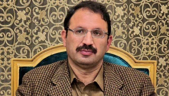چیئرمین پبلک اکاؤنٹس کمیٹی جنید اکبر نے عہدے سے استعفیٰ دے دیا