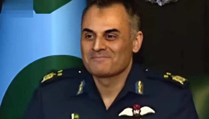 ائیروائس مارشل اورنگزیب احمد پاکستان میں گوگل پر سب سے زیادہ سرچ کیجانے والی شخصیت بن گئے