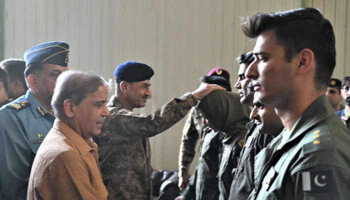 پاکستان نے 5 نہیں 6 بھارتی طیارے مارگرائے، وزیر اعظم شہباز شریف