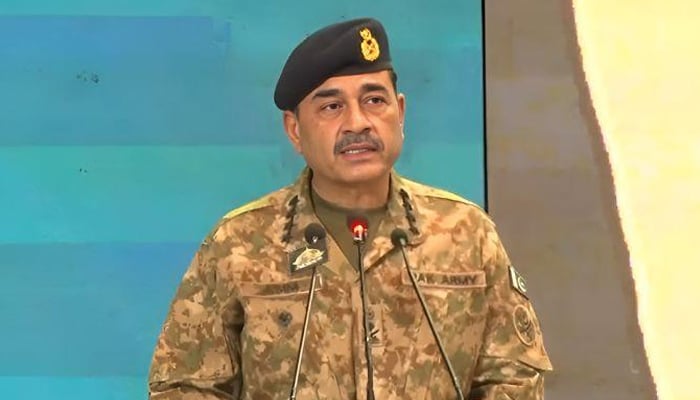 پوری قوم نے متحد ہو کر دشمن کا مقابلہ کیا، جیسے ہمارے میڈیا نے جواب دیا اس پر فخر ہے: آرمی چیف