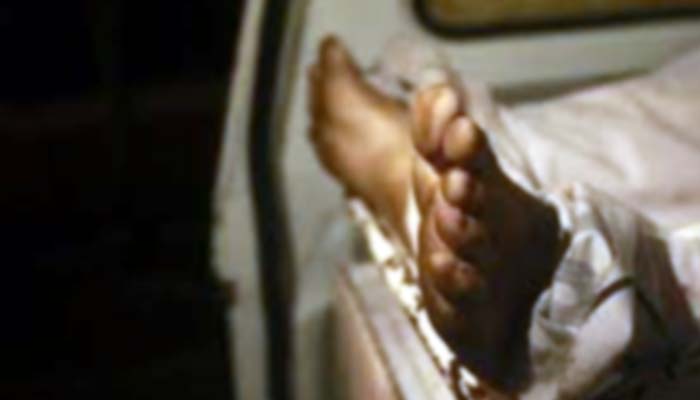اولاد کے خواہشمند شوہر نے بیوی کو حکیم کی دوا کھلا دی، خاتون چل بسی