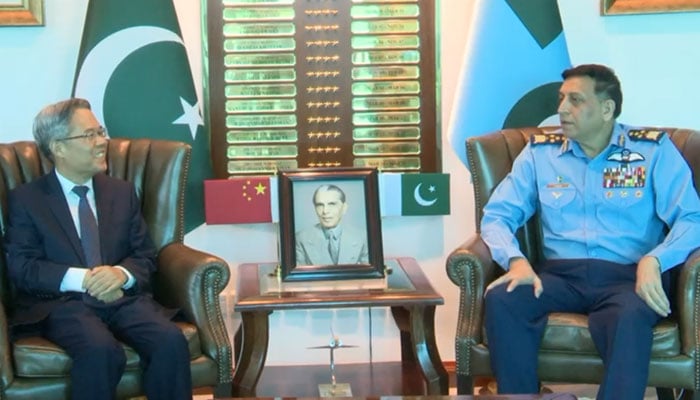 چینی سفیر کی ائیرچیف سے ملاقات، چینی ساختہ ٹیکنالوجی کے مؤثر استعمال پرPAF کی پیشہ ورانہ مہارت کی تعریف