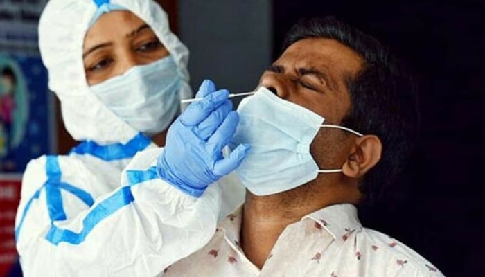 کراچی میں کورونا وائرس پھر پھیلنے لگا، روزانہ متعدد کیس رپورٹ ہونے لگے