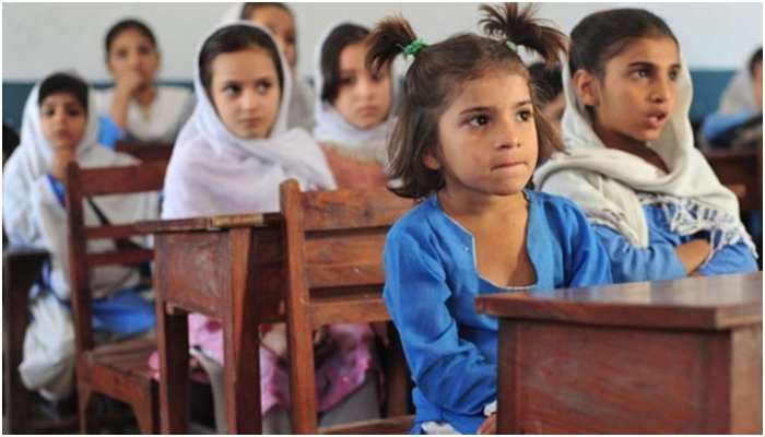 محکمہ تعلیم سندھ کا سرکاری اسکولوں کے طلبا کی آنکھوں کا معائنہ کرانےکا فیصلہ