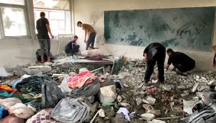 اسرائیل کا غزہ میں اسکول پر فضائی حملہ، 25 فلسطینی شہید، درجنوں زخمی