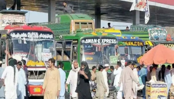 سندھ حکومت نے مسافروں سے ناجائز کرایہ وصولی پر مہم کا آغاز کردیا