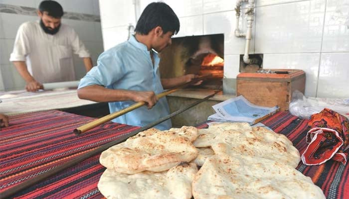 وزیراعلیٰ پنجاب کا  آٹے کے نئے نرخ کے مطابق روٹی کی قیمت مقرر کرنے کا حکم